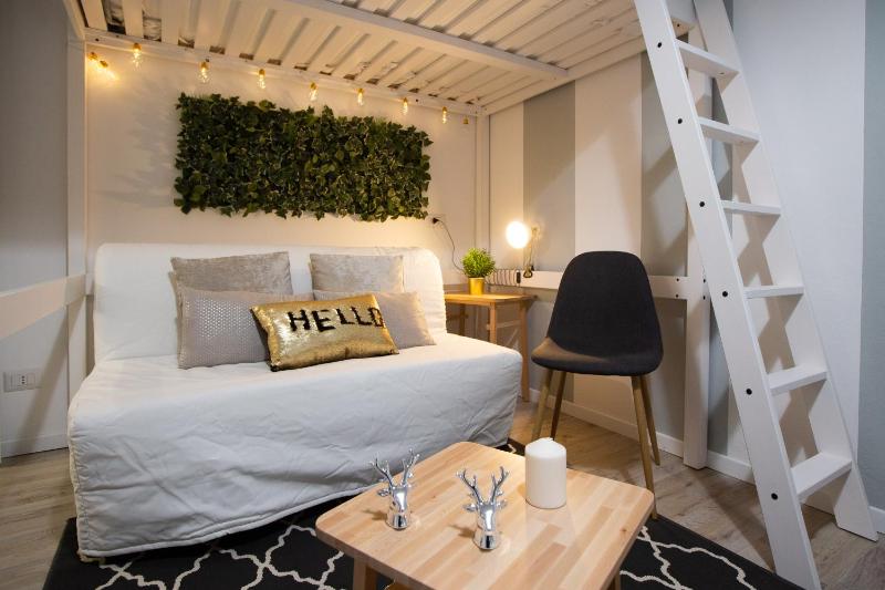 Apartment via Treviso 6 — отель с удобствами в Милане