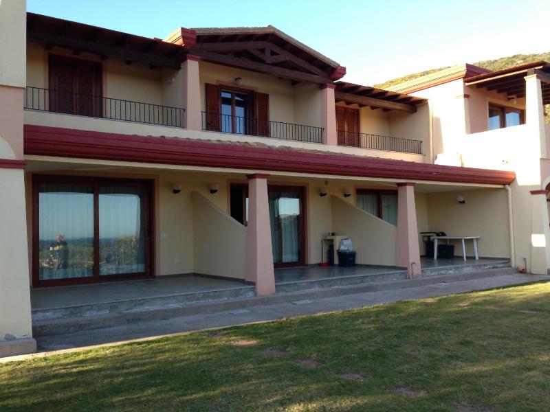 Casa con Vista a Chia - Incantevole Rifugio Panoramico