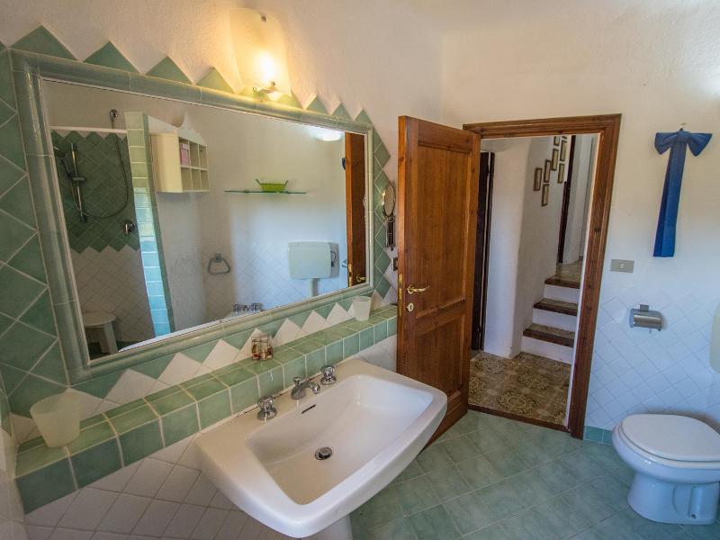 Villa Immersa a Palau - Lussuosa Casa con Vista Mare