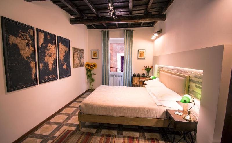 Цены на SUN APARTMENT в Риме