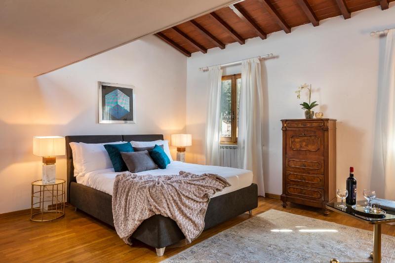 Цены на Apartments Florence San Niccolo View в Флоренции