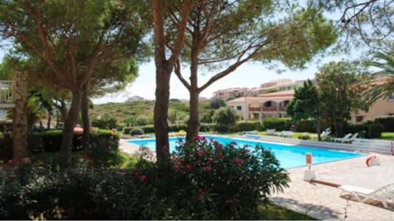 Bilogallo a Santa Teresa - Appartamento con piscina