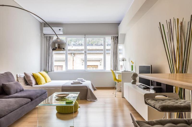 Stay like a local next to Acropolis & Plaka! — отзывы гостей и цены