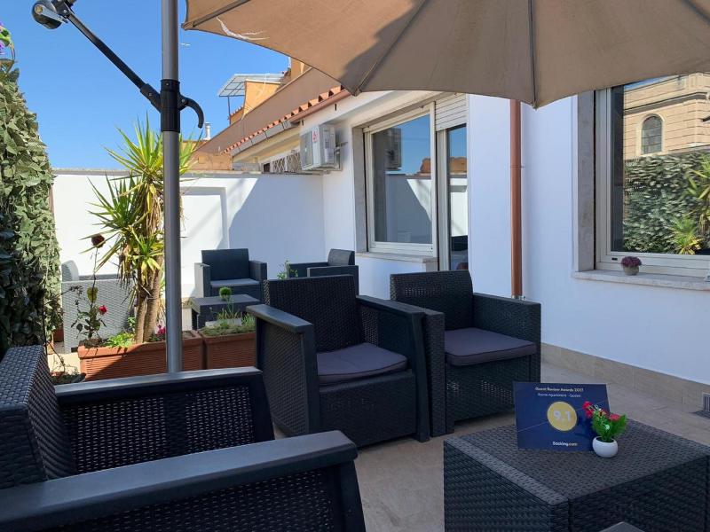 Rome Apartment with terrace Autonomous — комфортный отель в Риме