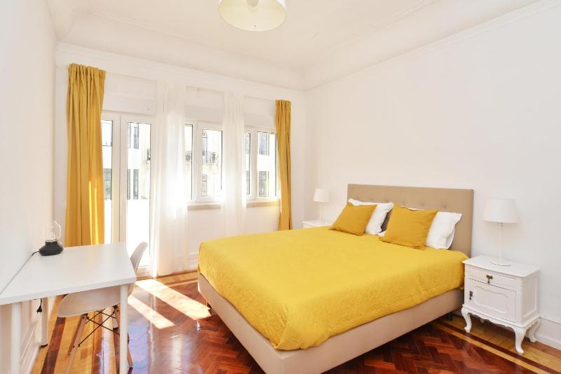 Guest House Avenida — отель с удобным расположением в Лиссабоне
