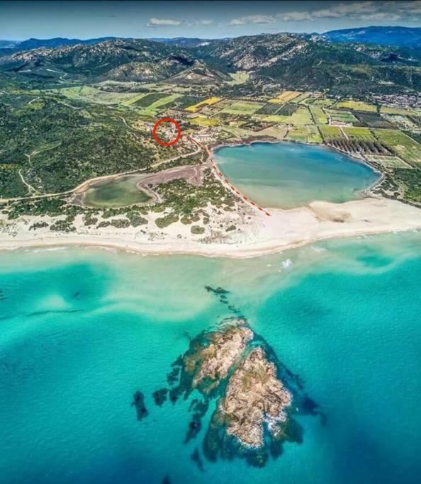 Viale Aquilone 10 a Chia - Splendida casa vicino alle spiagge