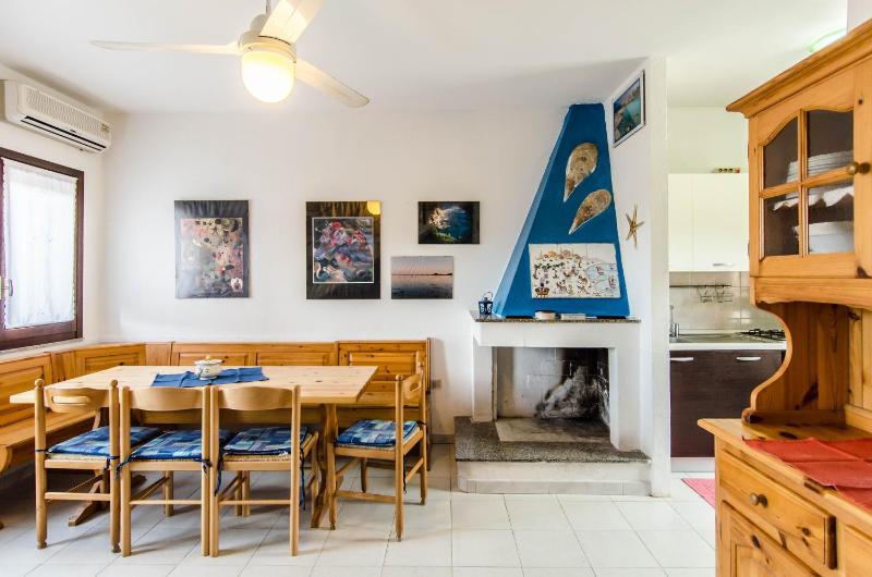 Viale Aquilone 10 a Chia - Splendida casa vicino alle spiagge