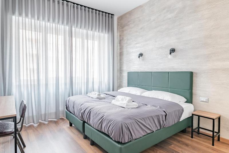 Luciano Licia Guest House — отель с удобным расположением в Риме