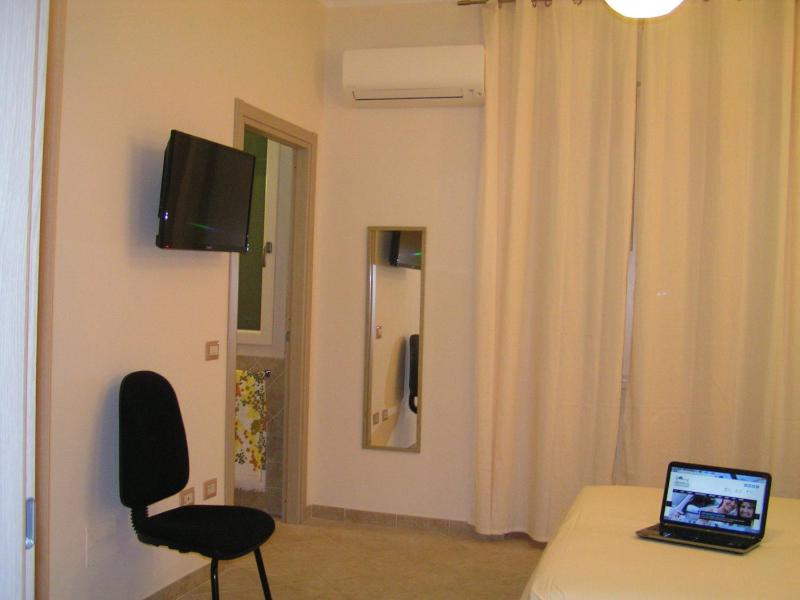Anania a Cagliari - Moderno B&B vicino al parco