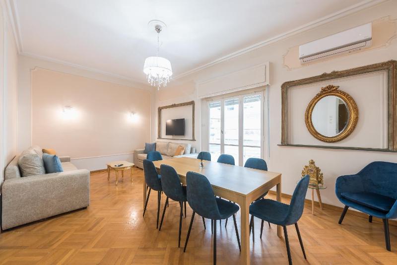 Athens Empire Paradise Apartment — комфортный отель в Афины