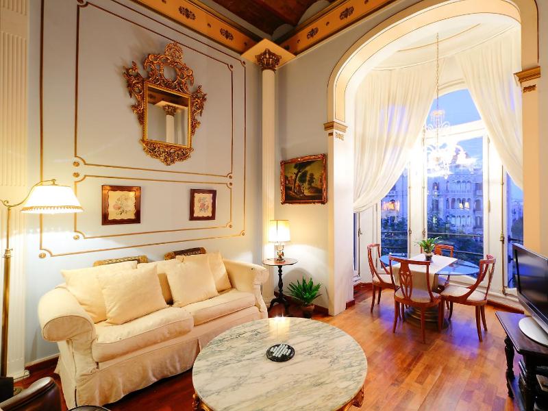 Apartment Plaza de Catalunya - Pso- de Gracia by Interhome — отель с удобствами в Барселоне