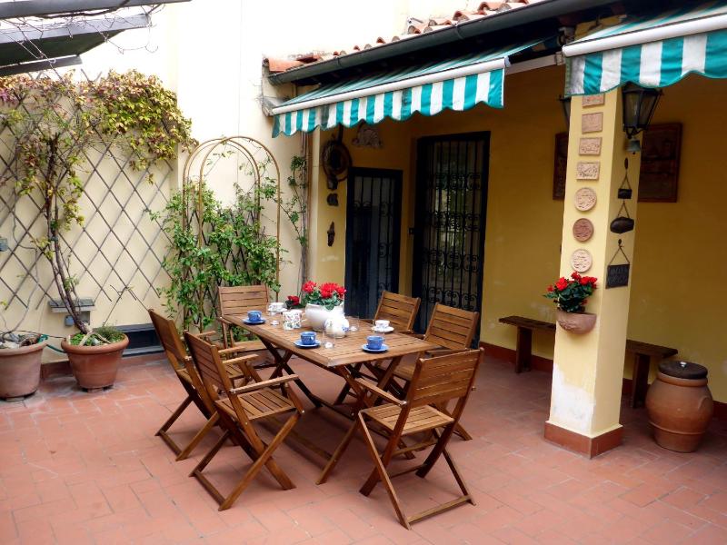 Цены на Appartamento La Terrazza Firenze centro storico в Флоренции