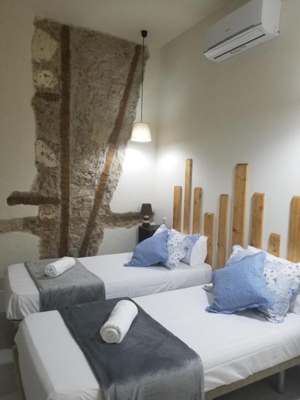 Casa Lemus — забронировать отель в Мадриде