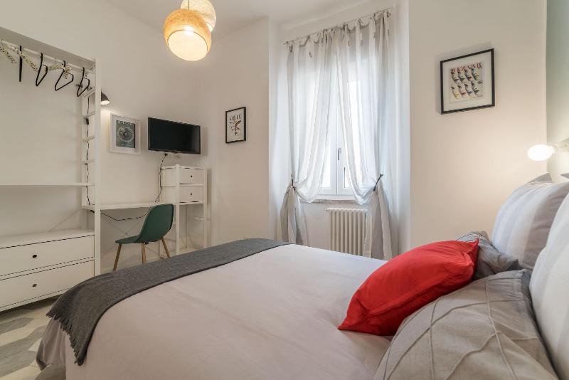 Trastevere Charming Duplex — забронировать отель в Риме