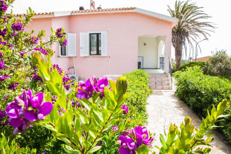 B&B Villa Diana a Stintino - Relax con piscina e spiaggia