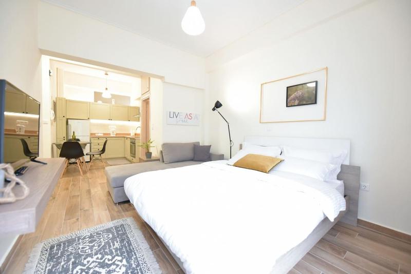 Live As A Greek in Artemis Apartment — отзывы гостей и цены