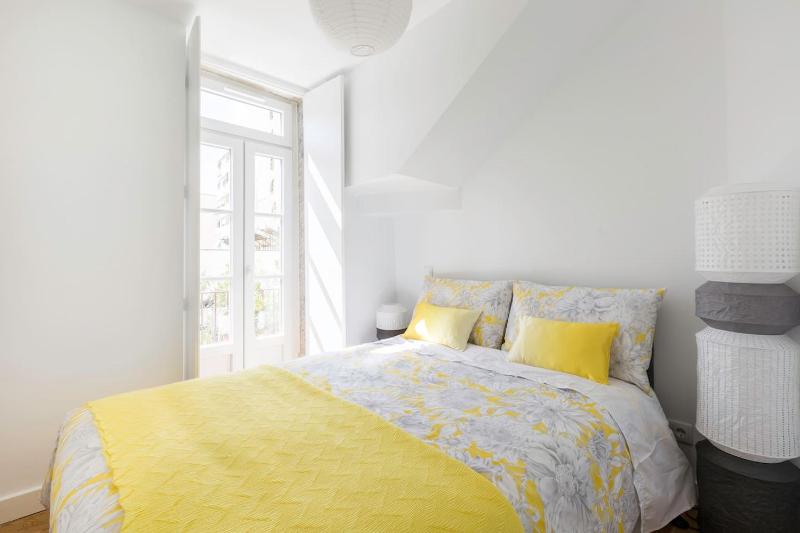 Charming duplex with portuguese soul — комфортный отель в Лиссабоне