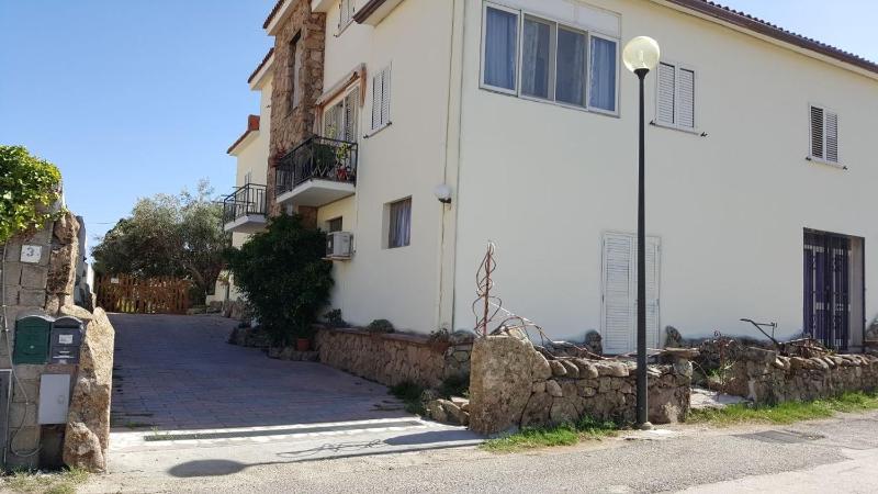 Casa Giulia a Budoni - Incantevole Appartamento Vicino