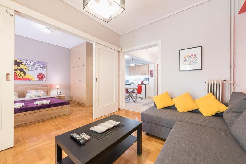 Zenios Ippokratis-Comfort & style, Athens downtown — отель с удобным расположением в Афины