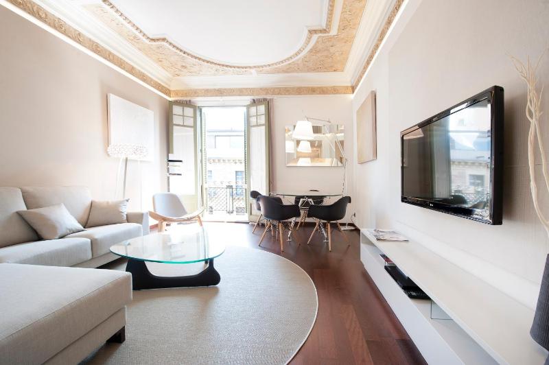 You Stylish El Born Apartments — забронировать отель в Барселоне