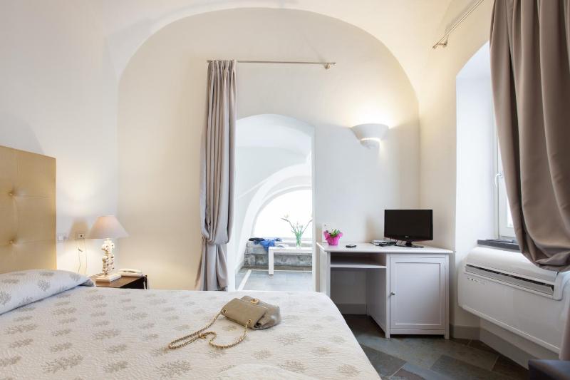 Maison Tresnuraghes - Lussuoso Eco-Hotel Vista Mare