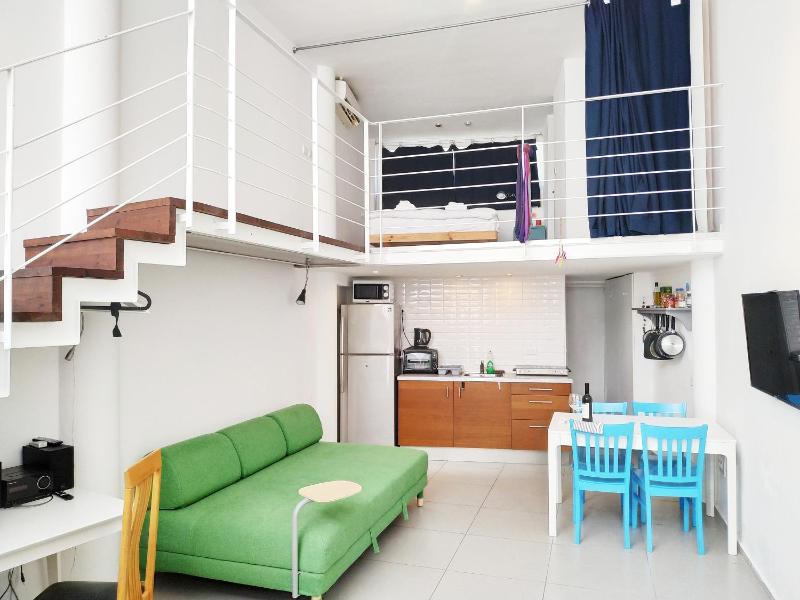 AirTLV - Centrally Located Studio With Gallery — комфортный отель в Тель-Авиве