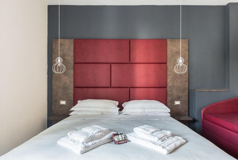 Le Nove Muse Guesthouse — комфортный отель в Флоренции