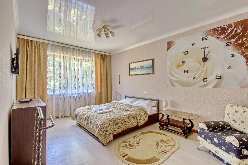 Cozy apartment on Rozybakiev 145. Atakent — отель в Алматы, Казахстан