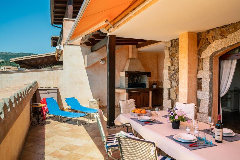 Villa Corallo a Chia - Splendida casa con piscina