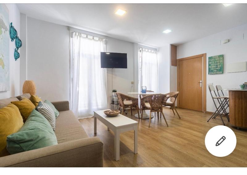DREAM APARTMENT NEAR THE BEACH — отель с удобствами в Валенсии
