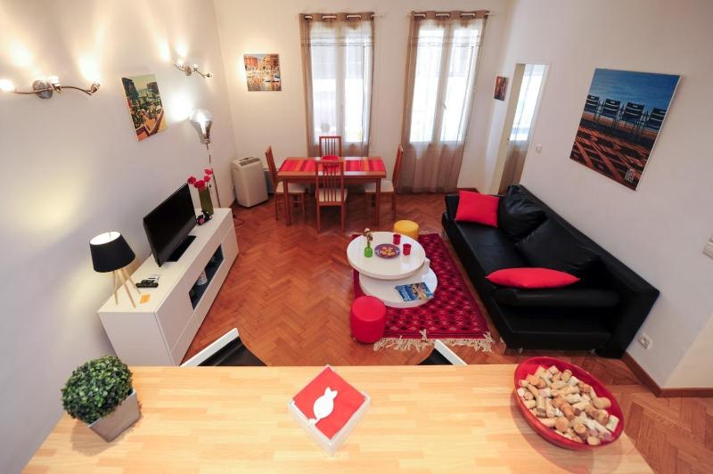 Le Savoy Palace - Five Stars Holiday House — забронировать отель в Николь