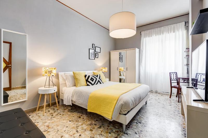 BDC - King Termini Apartment — отель с удобным расположением в Риме