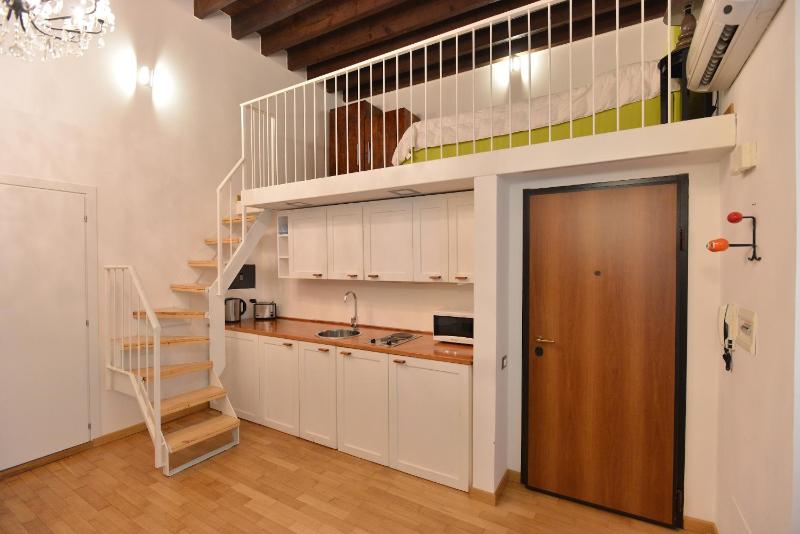 IzzHome City Center a Cagliari - Accogliente monolocale