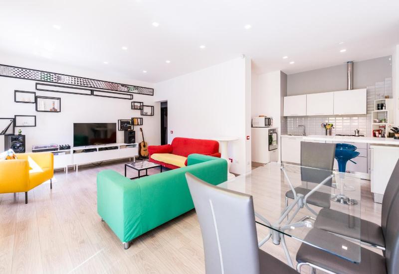 Uliveto's Apartment a Elmas - Accogliente Casa con Giardino
