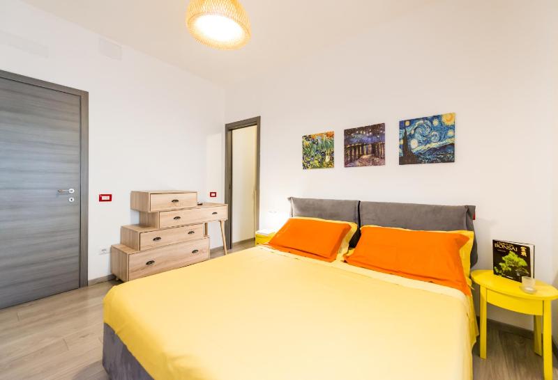 Uliveto's Apartment a Elmas - Accogliente Casa con Giardino