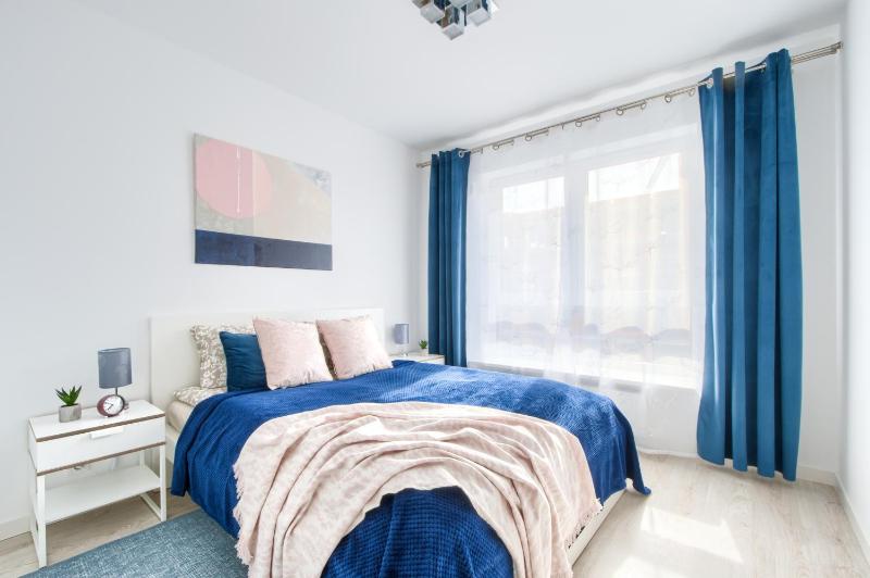 M&R Apartament Airport&Business DeLuxe Cybernetyki 17 - underground garage - free WiFi - Netflix - air conditioning - self check-in, close by Chopin Airport — отзывы гостей и цены