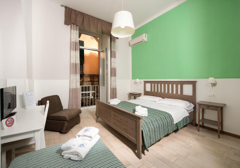 Napoli Experience — отель в Неаполе, Италия