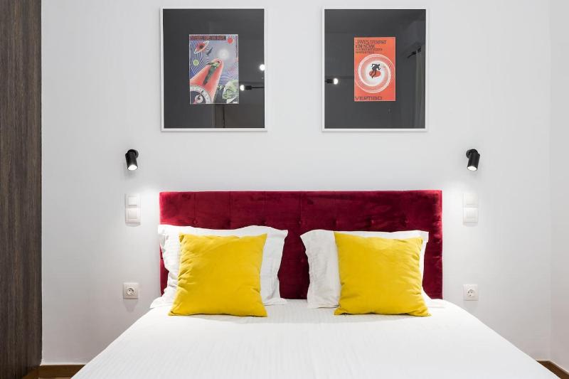 Bohemian Chic in the Heart of Athens — отель с удобствами в Афины