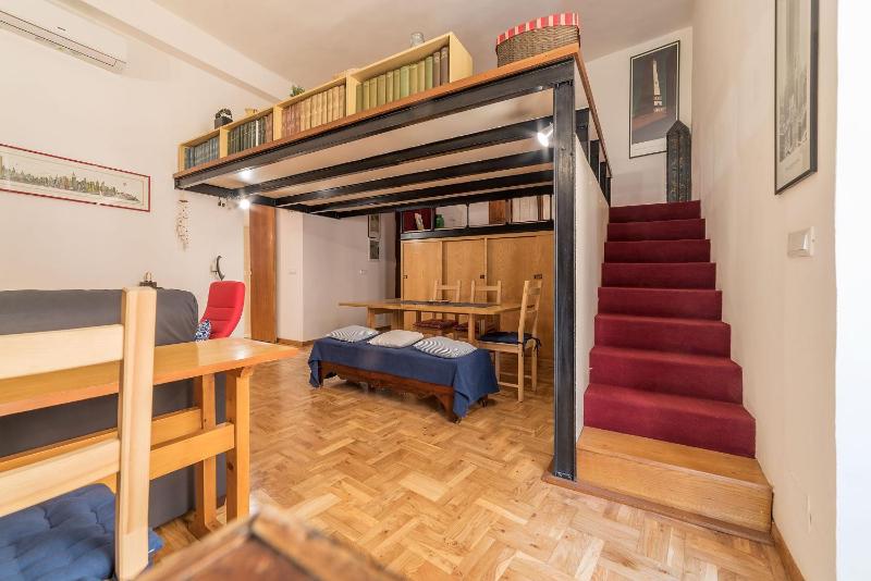 Lovely Loft Trastevere — комфортный отель в Риме