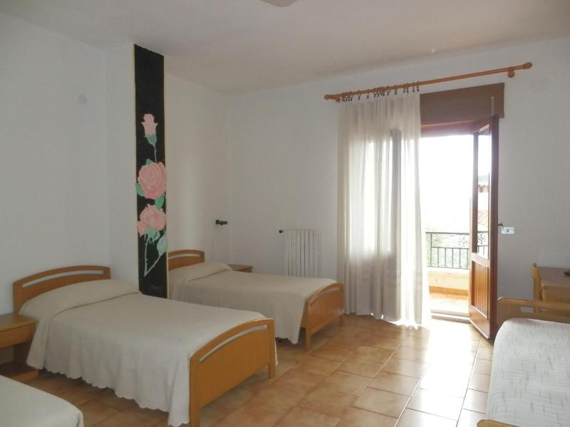Hotel Sa 'E Jana a Orgosolo - Accogliente B&B tipico