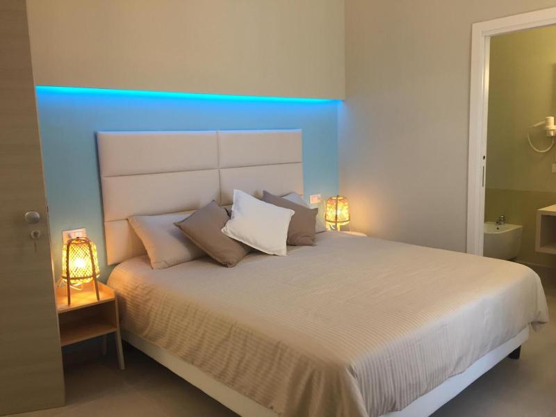 Esmeralda's Rooms a Porto San Paolo - Affascinante guest house