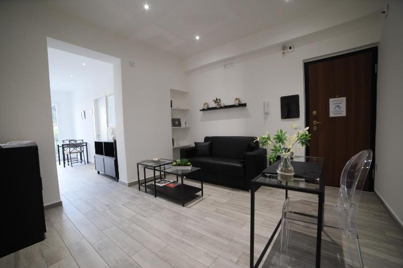 Cavour37 Rooms — отзывы гостей и цены