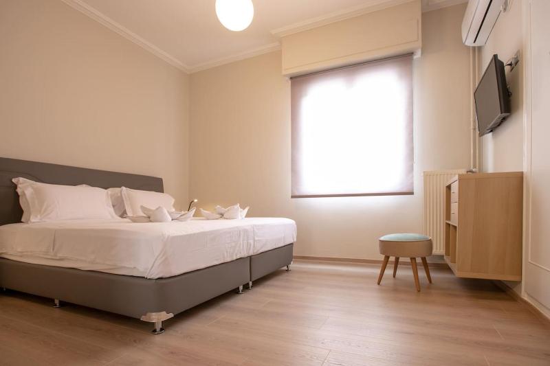 Luxurious 4 bdrm+3 bath Apt in the heart of Athens — отель в Афины, Греция