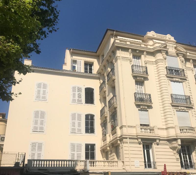 Nice Apartment Roses & Ivy, Rue du Congres — отель с удобствами в Николь