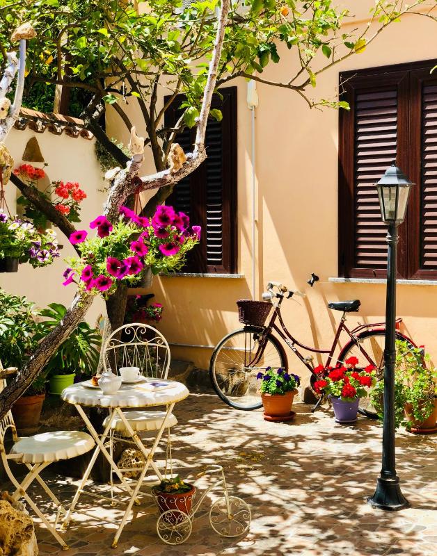 Domo All'Antico Borgo a Oristano - Affascinante B&B
