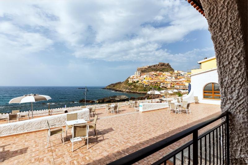 Hotel Meli a Castelsardo - Affascinante hotel vista mare