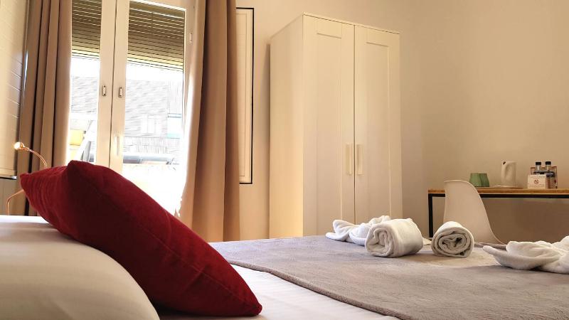 Hostal la Palmera — отель с удобным расположением в Барселоне