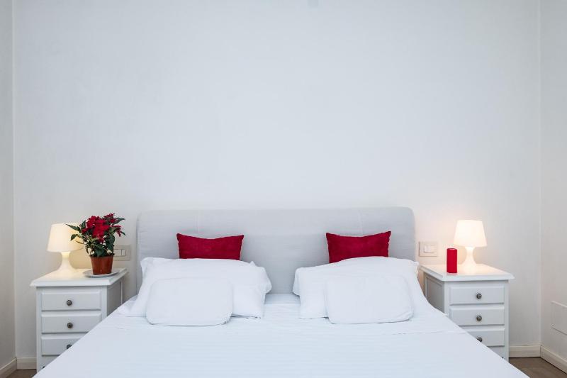 Vatican Quiet Apartment with Garden & Parking — отель с удобным расположением в Риме