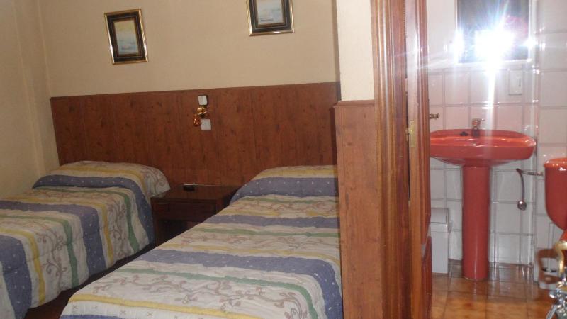 Hostal Suarez — комфортный отель в Мадриде