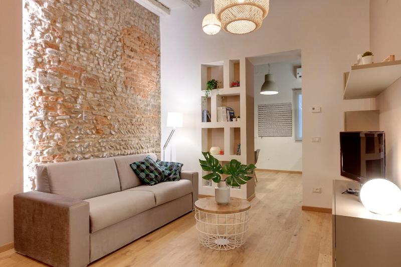 Mamo Florence - Borgo Apartment — отель с удобствами в Флоренции